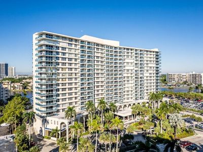 3800 S Ocean Dr APT 818