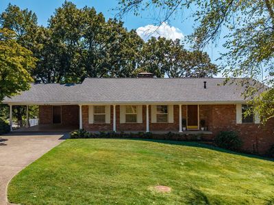 111 Shamrock Dr