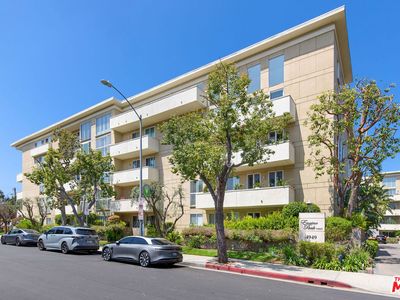 4949 Genesta Ave UNIT 212A