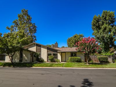 2300 Summerfield Ct