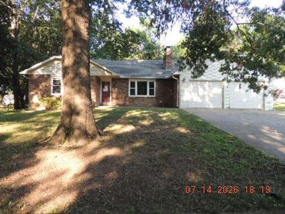 1005 Lisa Ln