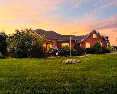 325 Elmsleigh Dr