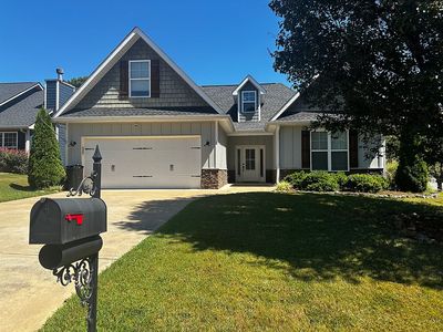 2 Keystone Ln NE