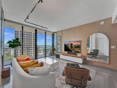 68 SE 6th St #2103