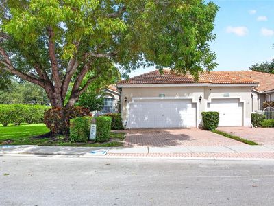 2501 E Aragon Blvd Unit 1