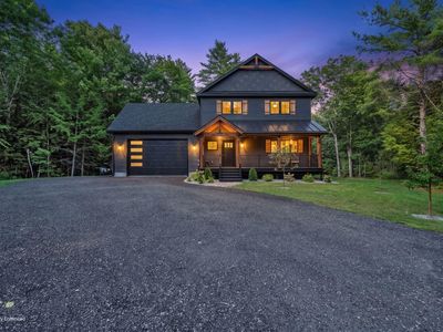 595 Empire Road