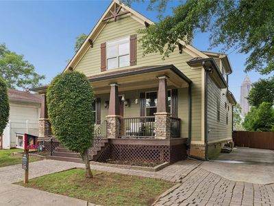 460 Felton Dr NE