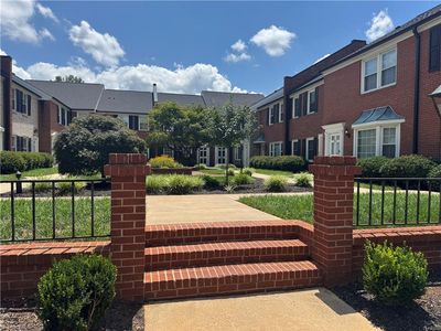 329 Hanover Arms Ct
