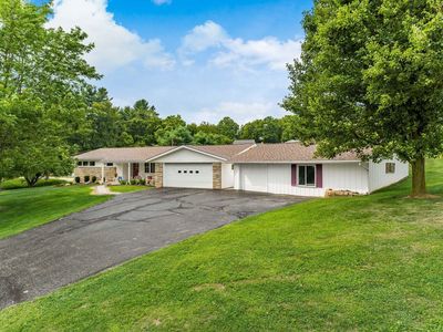 107 Linnell Dr NW
