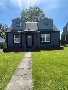 Property at 225 Russell Ave, Liverpool, NY