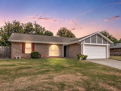 812 Kelly Park Rd