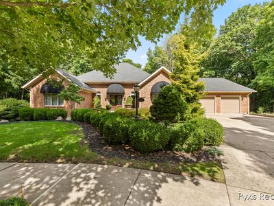 2331 Westwinde Ct NW