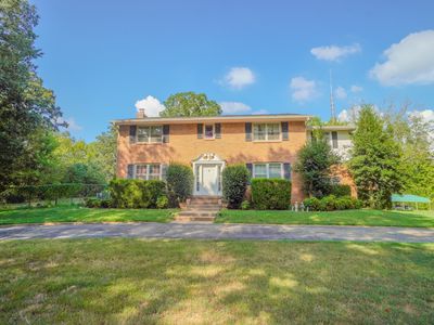1219 Woodland Dr