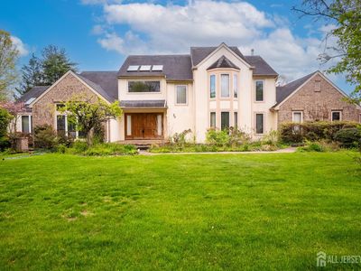 20 Sapphire Dr