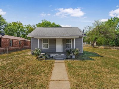 215 S Main St