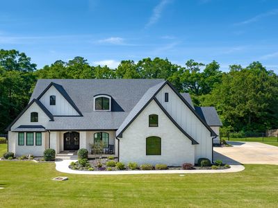 105 Alexis Dr