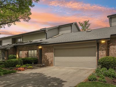 1030 Stratford Hall #173