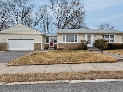 151 Chestnut Hill Ave