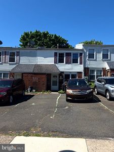 9412 Fairgreen Ln