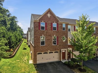 2405 Pointe View Dr