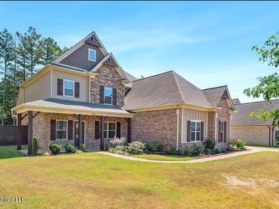 Property at 5098 Kensington Creek Dr, Southaven, MS