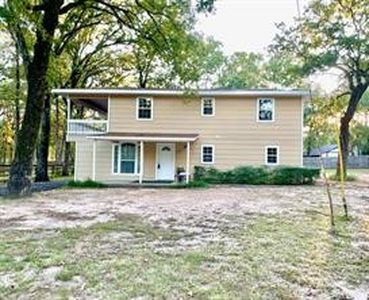 107 Los Peces St