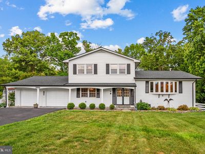 3914 Rive Dr