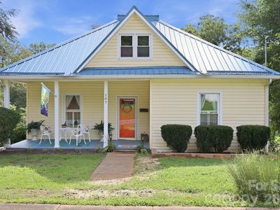 107 Burkemont Ave