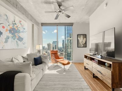 415 Church St APT 2608
