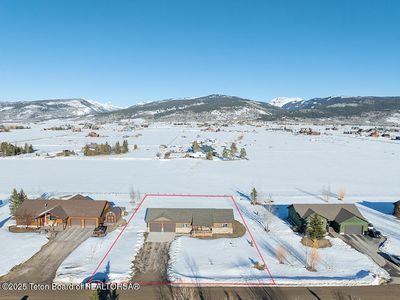 4641 Country Club Dr