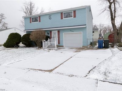 Property at 693 Idlewood Ave, Sheffield Lake, OH