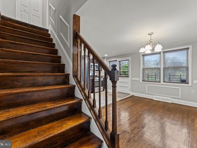 5566 Whitby Rd
