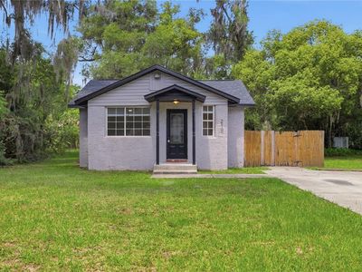 210 Winslow Ave