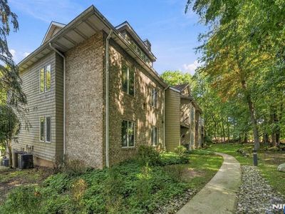 2 Parkside Terrace #2A