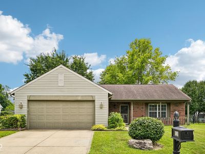 8539 Eagles Nest Dr