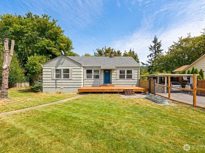 Property at 307 4th Street, Steilacoom, WA