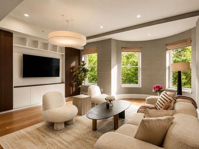272 W 86th St APT 3E