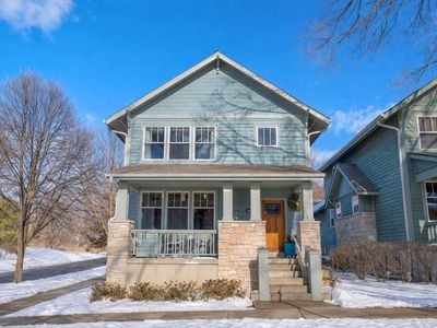 6754 Frank Lloyd Wright Avenue