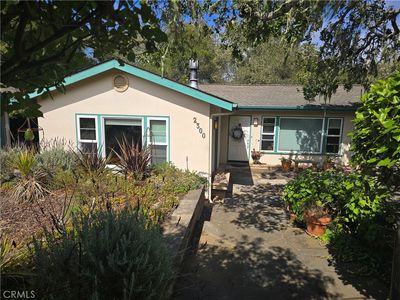2300 Pineridge Dr