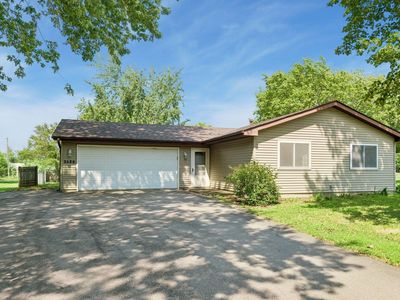 2586 Ann Dr