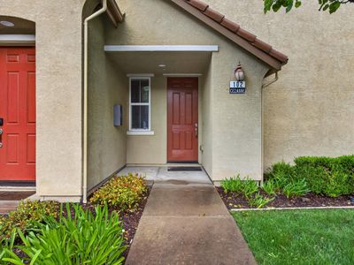 102 Cezanne Ln