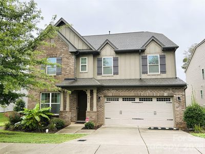 9015 Manor Oak Ct