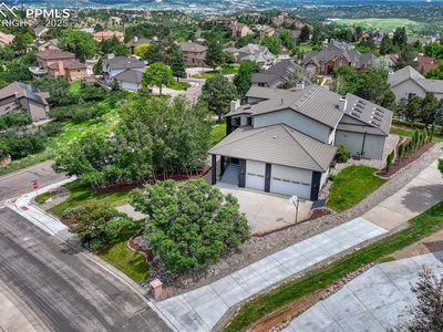 1915 Hunters Point Ln