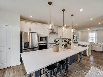 400 Simeon Dr