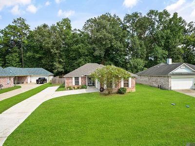 6936 Elm Park Ln