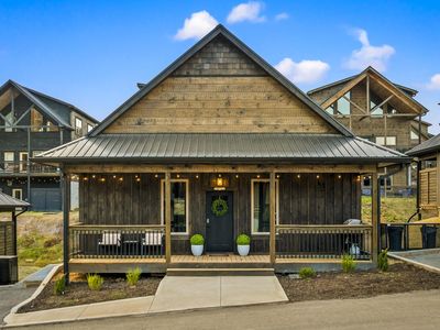 564 Warbonnet Way