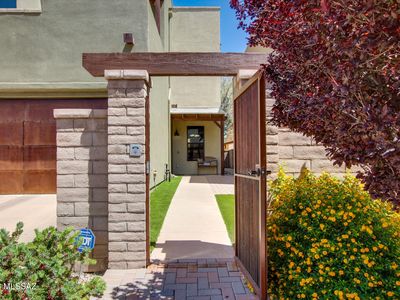 383 E Croydon Park Rd