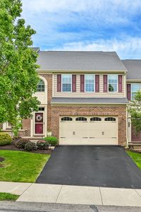 810 Fairgate Dr