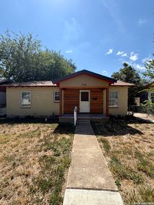 730 JENNINGS AVE