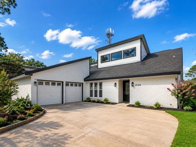 2326 Ashmont Dr